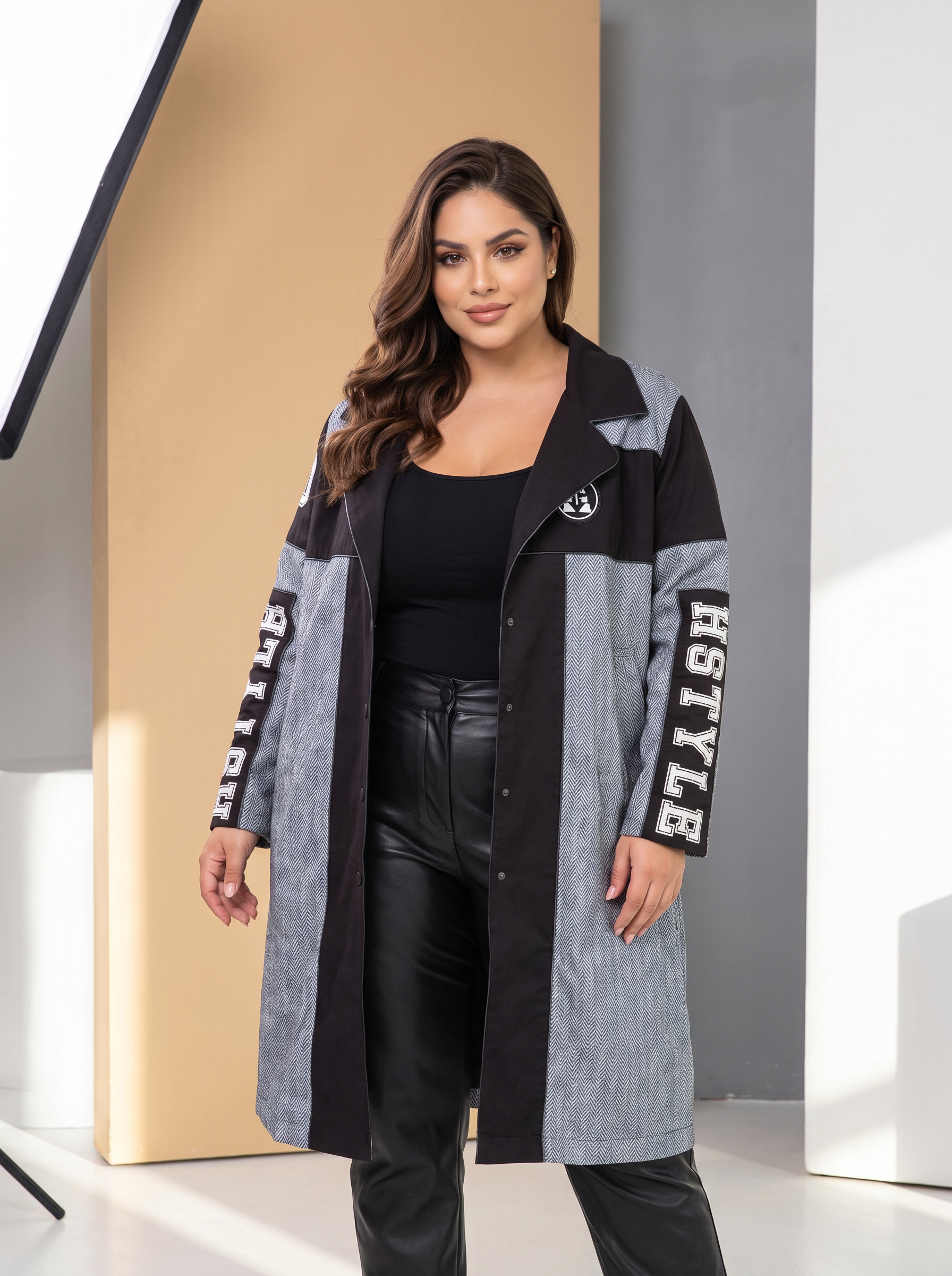 DESIGNER ΦΘΙΝΟΠΩΡΙΝΟ ΜΠΟΥΦΑΝ ΜΕ ΜΟΝΤΕΡΝΑ ΕΜΦΑΝΙΣΗ