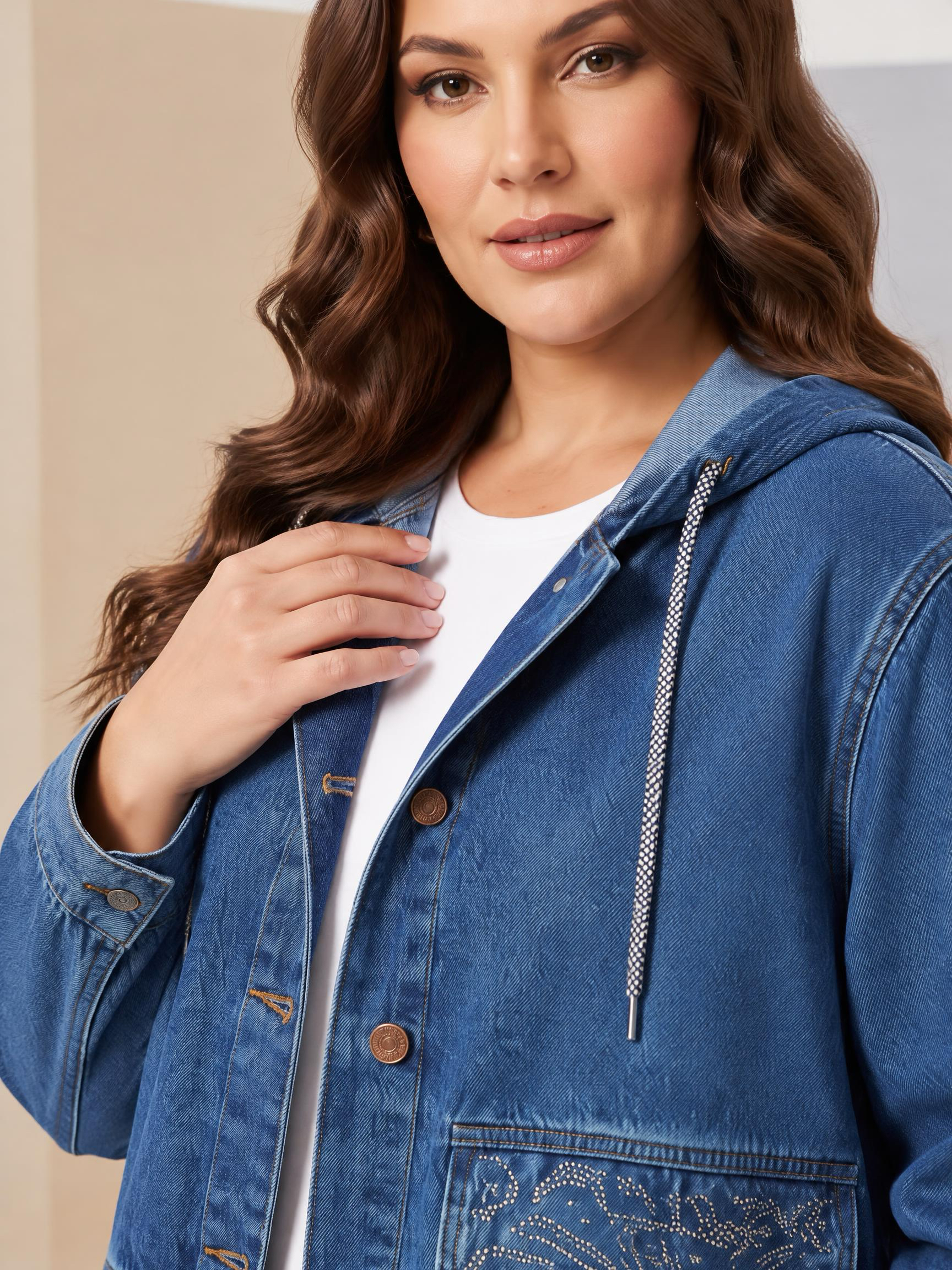 ΜΟΝΤΕΡΝΟ ΜΑΞΙ DENIM ΜΠΟΥΦΑΝ ΜΕ ΛΑΜΨΗ ΚΑΙ ΚΟΥΚΟΥΛΑ