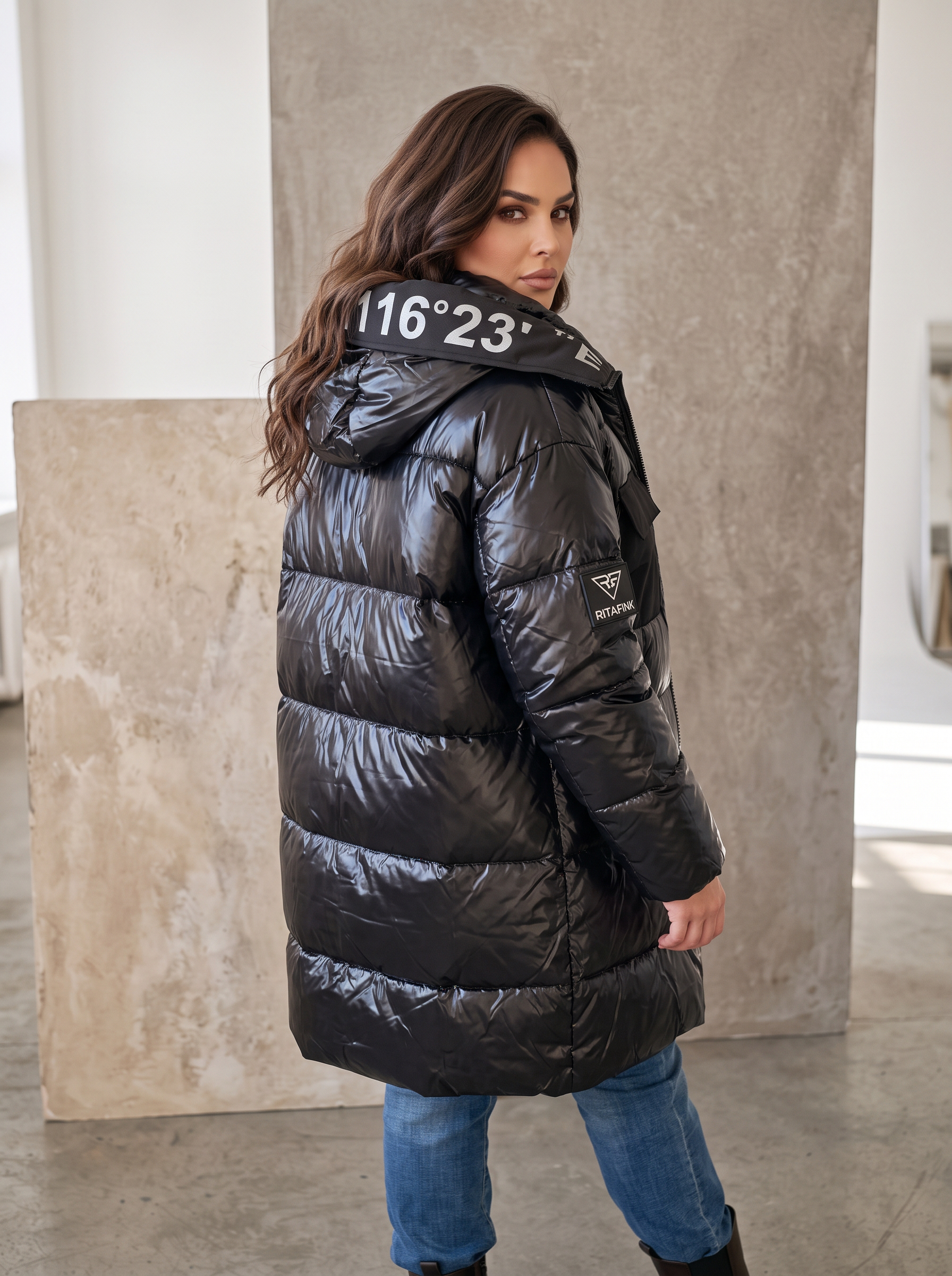 DESIGNER ΧΕΙΜΕΡΙΝΟ ΜΠΟΥΦΑΝ ΜΕ ΜΟΝΤΕΡΝΗ ΕΜΦΑΝΙΣΗ ΣΕ ΜΕΓΑΛΑ ΜΕΓΕΘΗ