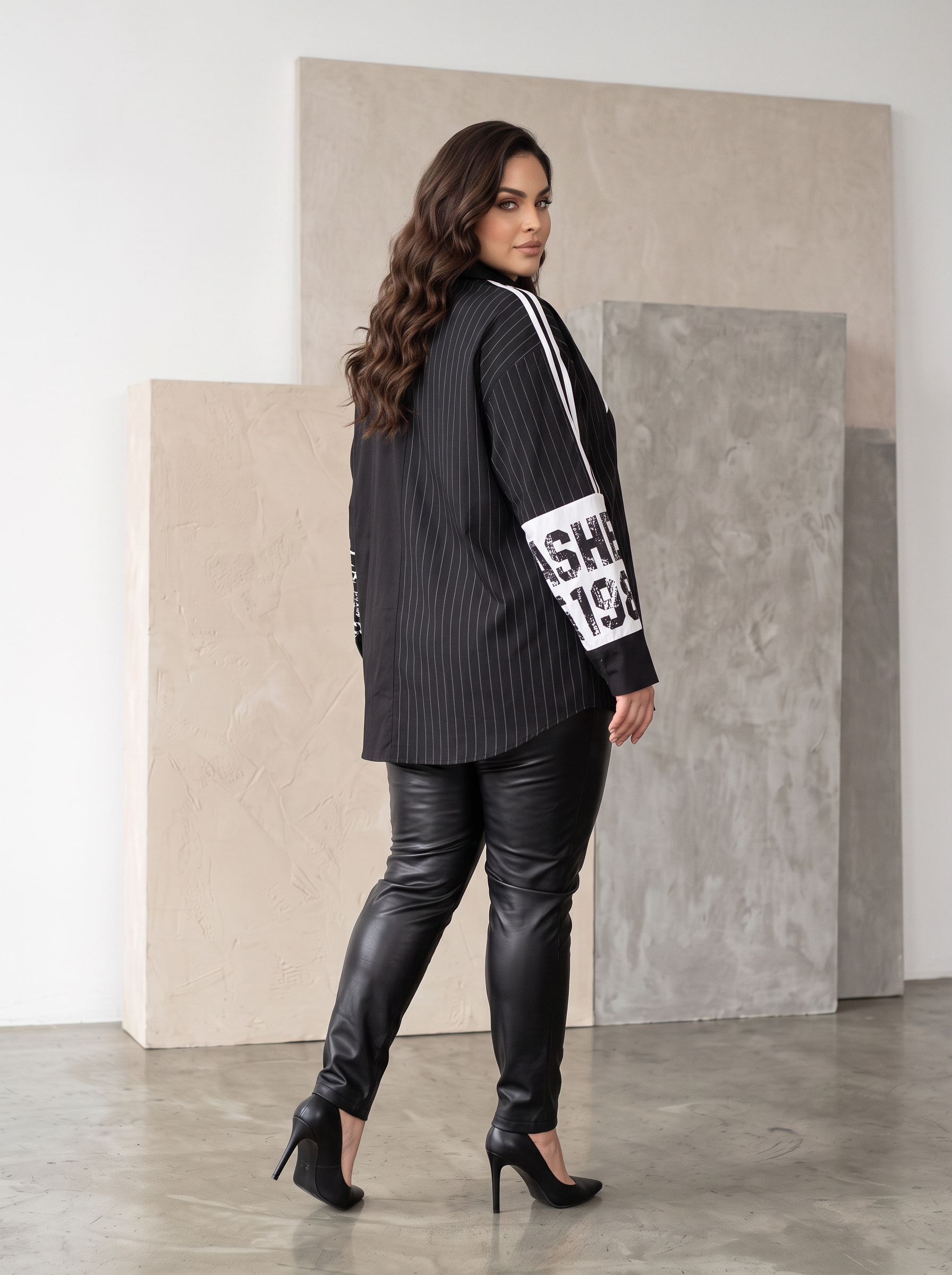 ΜΟΝΤΕΡΝΟ ΕΝΤΥΠΩΣΙΑΚΟ ΠΟΥΚΑΜΙΣΟ PLUS SIZE ΜΟΝΤΕΛΟ
