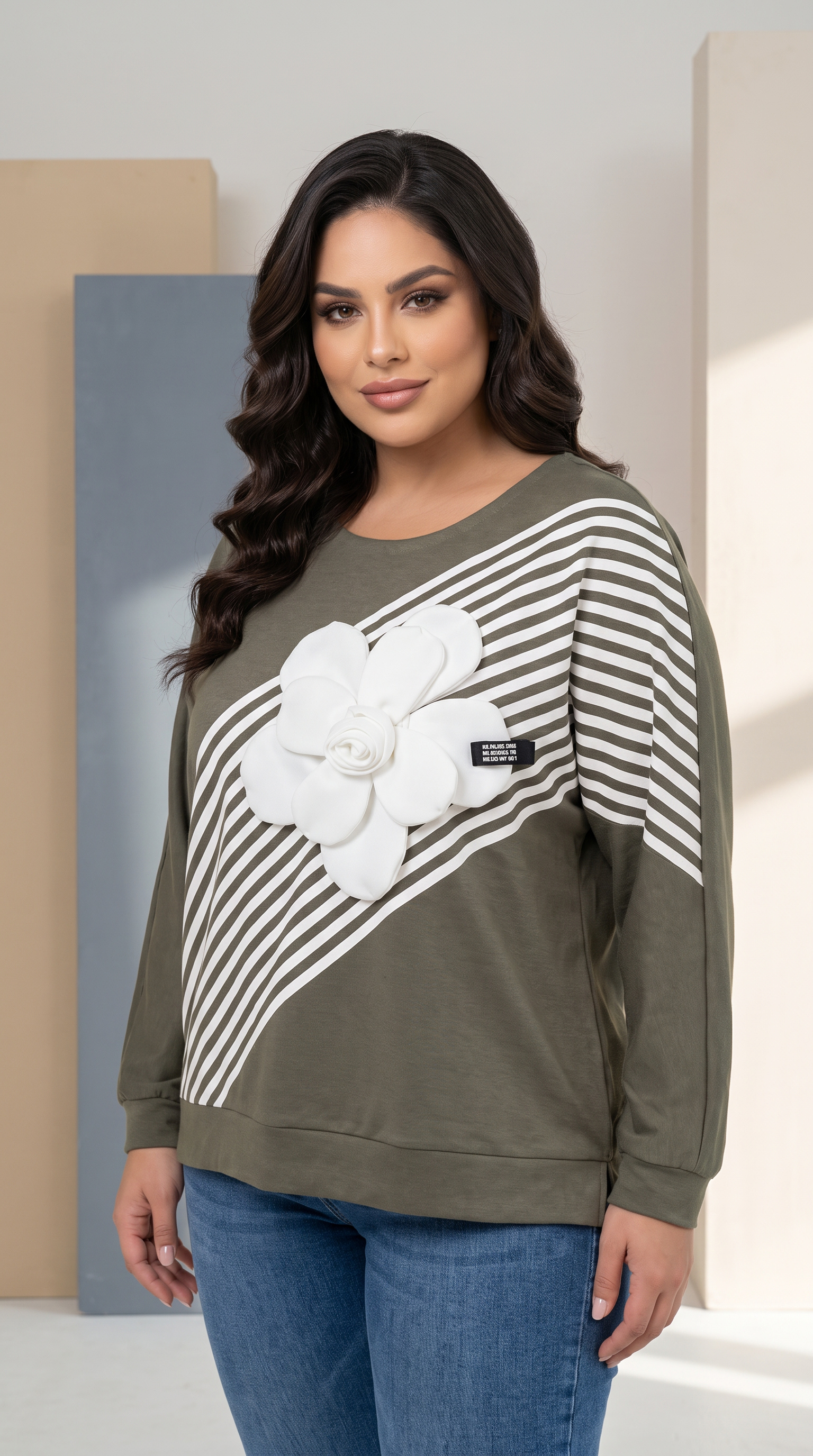 ΜΟΝΤΕΡΝΑ ΠΡΑΣΙΝΗ ΜΠΛΟΥΖΑ ΜΕ 3D ΛΟΥΛΟΥΔΙ PLUS SIZE