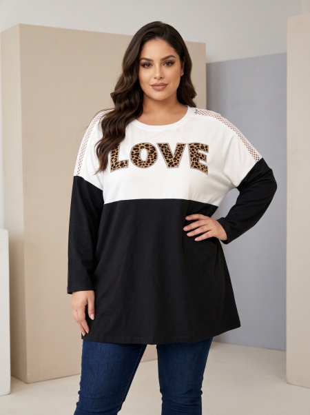 ΔΙΧΡΩΜΗ ΜΠΛΟΥΖΑ ΜΕ ΑΠΛΙΚΕ LOVE ΣΕ ΛΕΥΚΟ ΧΡΩΜΑ ΣΕ ΜΕΓΑΛΑ ΜΕΓΕΘΗ