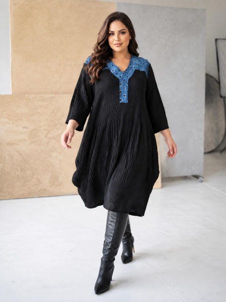 DESIGNER PLUS SIZE ΦΟΡΕΜΑ ΣΕ ΜΑΥΡΟ ΧΡΩΜΑ ΜΕ ΤΖΙΝ ΛΕΠΤΟΜΕΡΕΙΕΣ