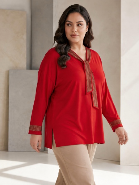 ΚΟΜΨΗ ΜΠΛΟΥΖΑ ΜΕ ΟΜΟΡΦΟ ΝΤΕΚΟΛΤΕ PLUS SIZE ΣΕ ΚΟΚΚΙΝΟ ΧΡΩΜΑ